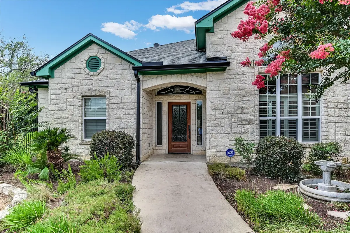 1002 Madison Cir, Marble Falls, TX 78654 - #1