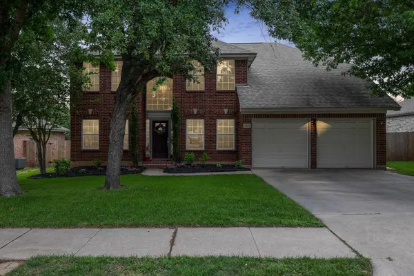 1800 Hollow Ridge Dr, Cedar Park, TX 78613