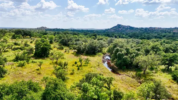18248 Bode Peak Rd, Pontotoc, TX 76869