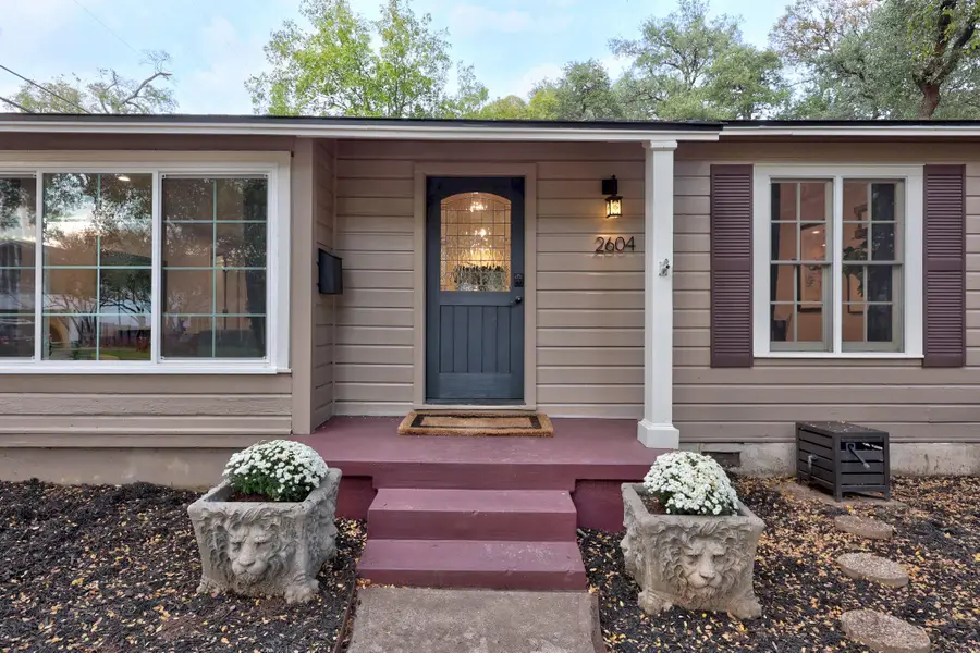 2604 W 49 1/2 St, Austin, TX 78731 - Image #3