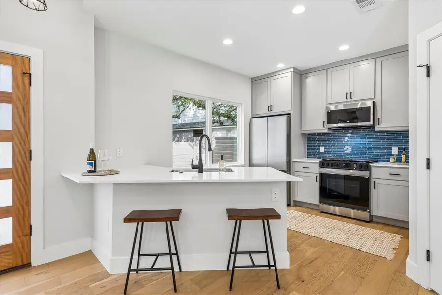 909 Philco Dr #2, Austin, TX 78745 - #3