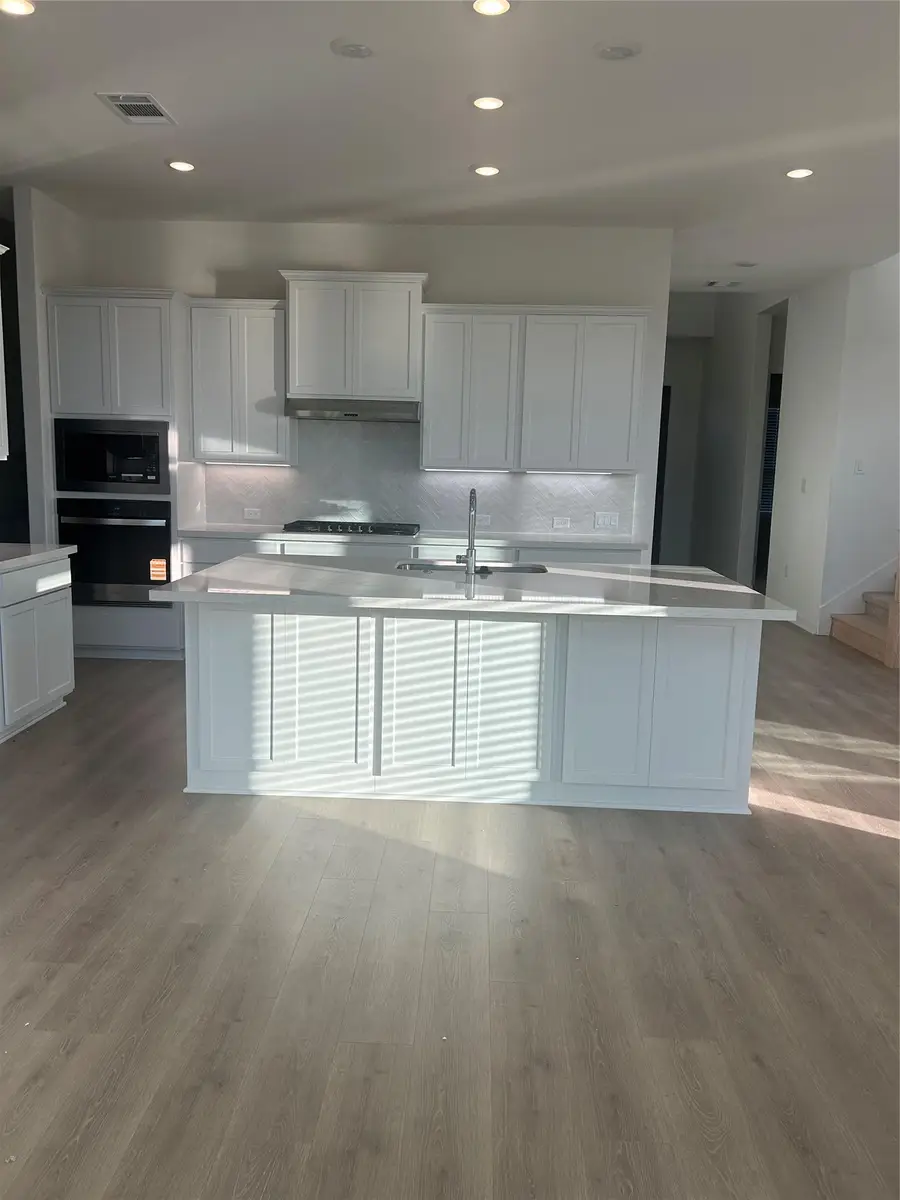 19600 Kelcie Dann Dr, Pflugerville, TX 78660 - Image #3