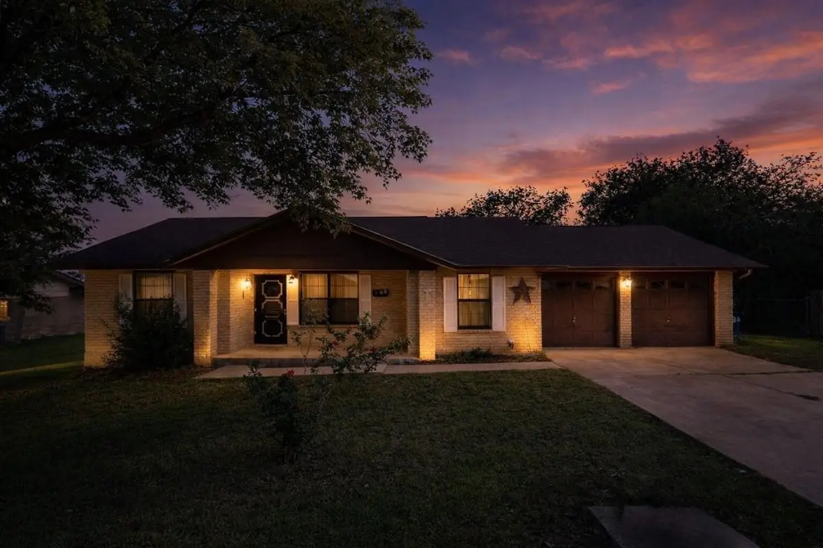 310 Mcclendon Dr, Elgin, TX 78621 - #1