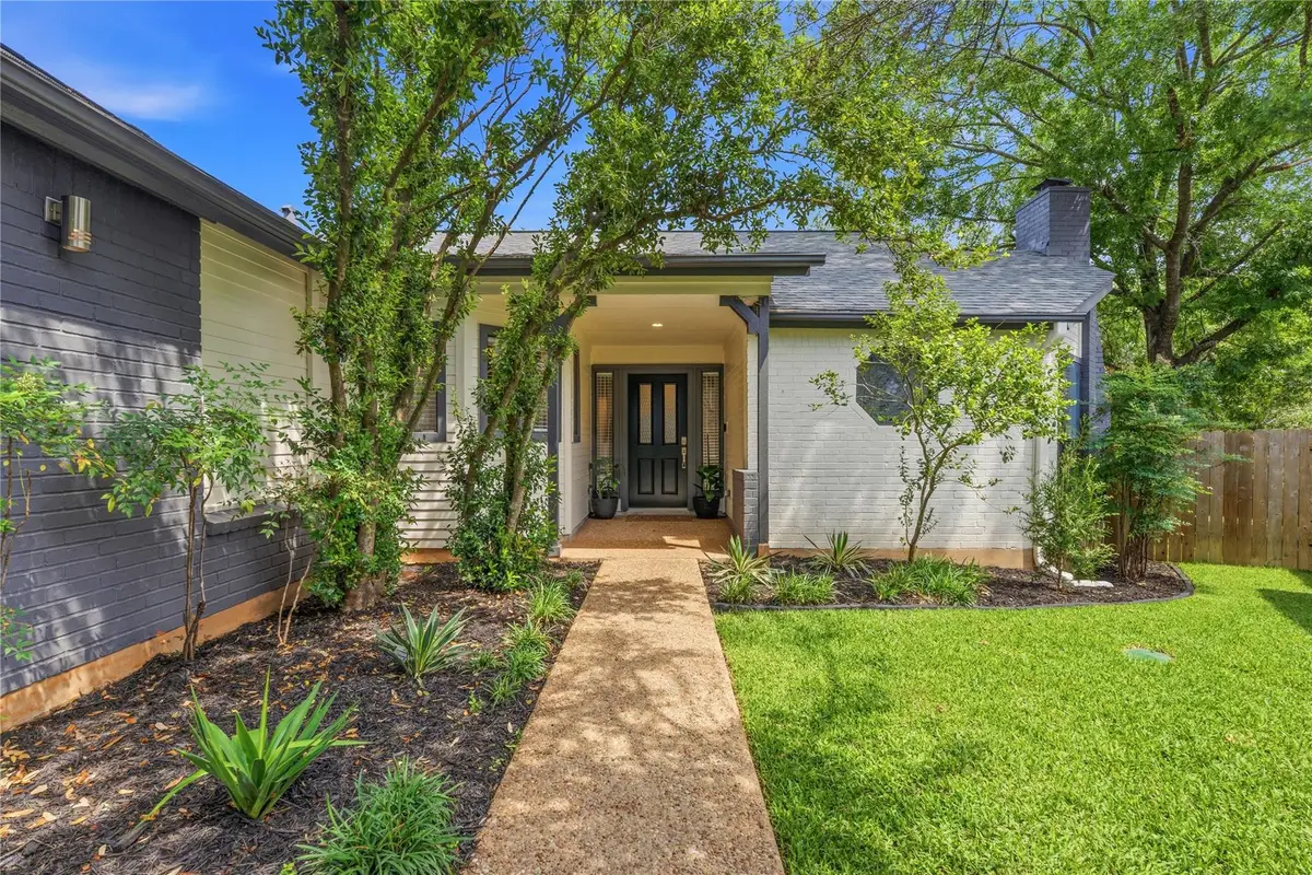 7413 Lakewood Dr, Austin, TX 78750 - #1