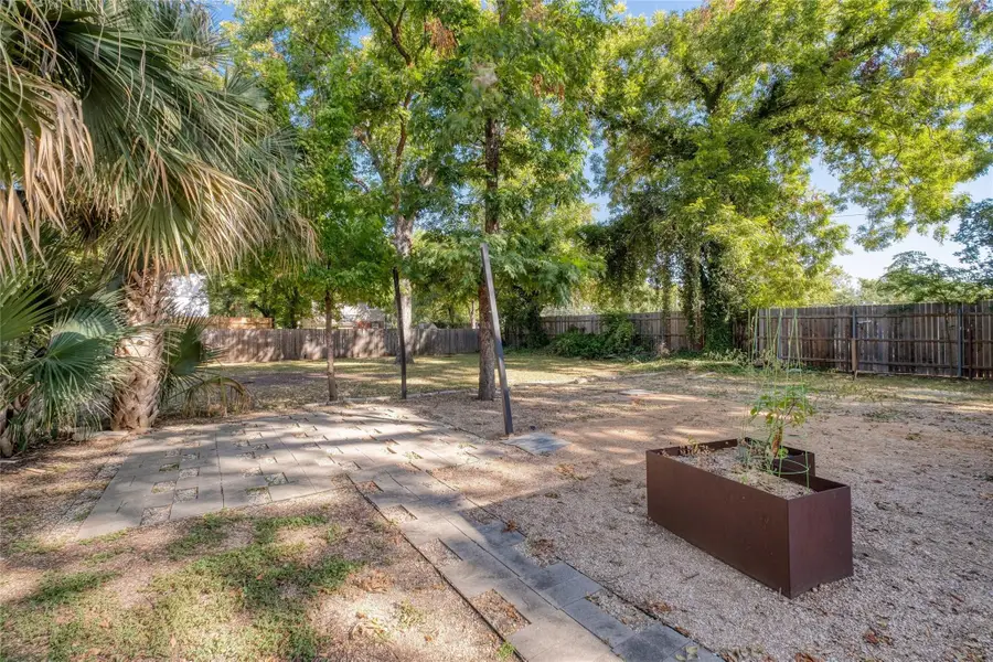 708 & 712 Nowotny Ln, Austin, TX 78702 - #3