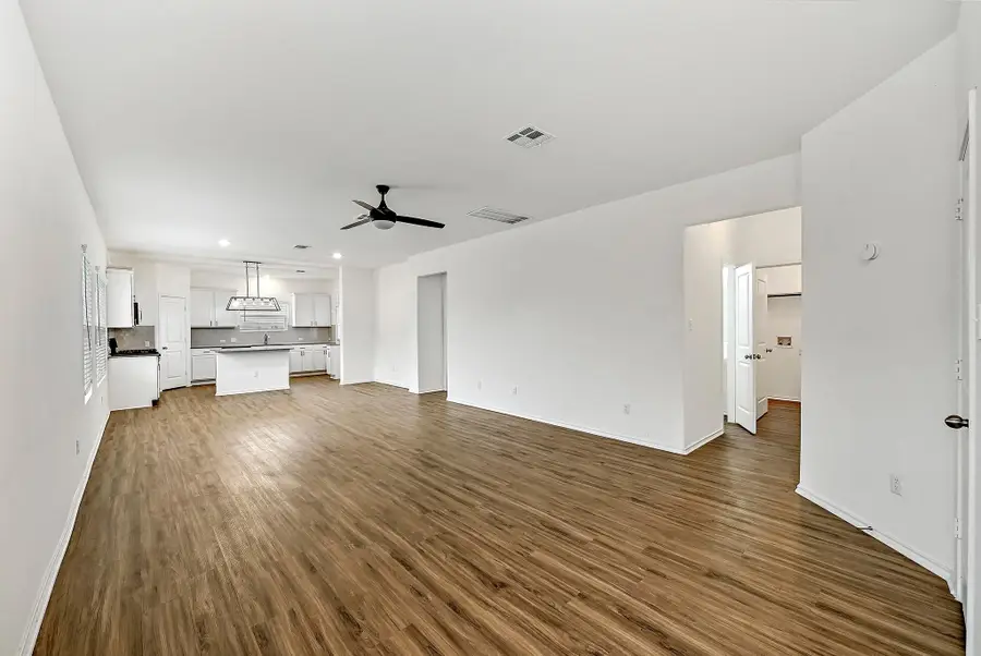 22809 Agave Grove Dr, Lago Vista, TX 78645 - Image #3