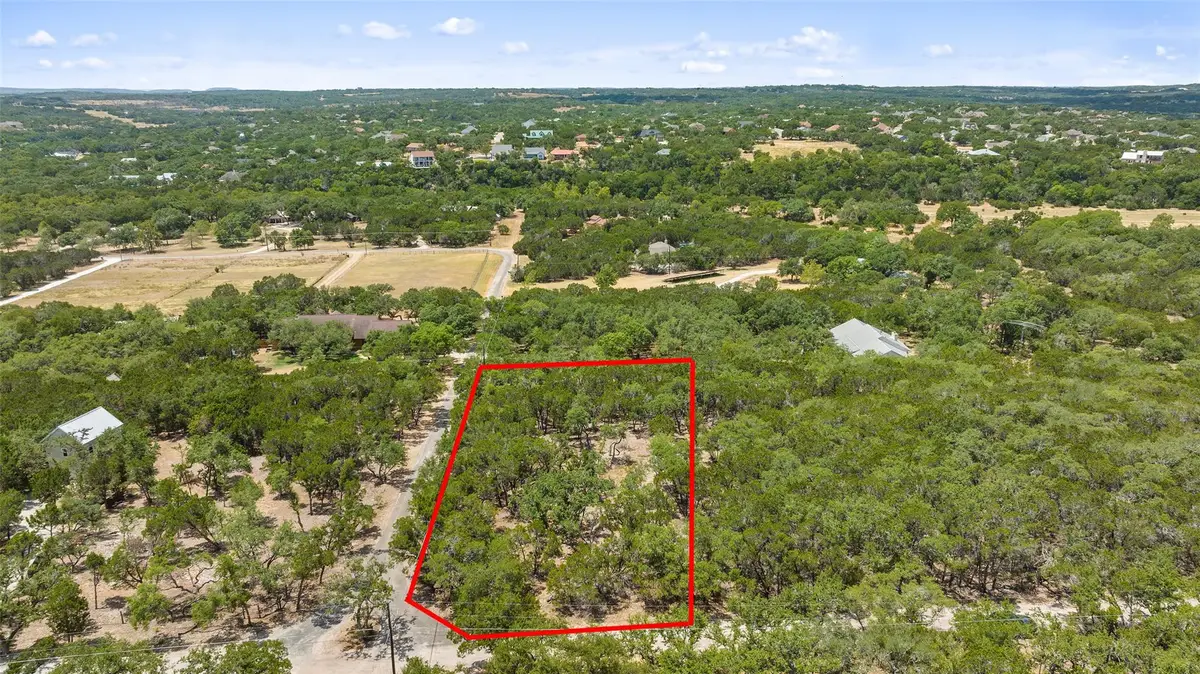 19 Spring Valley Dr, Wimberley, TX 78676 - #1