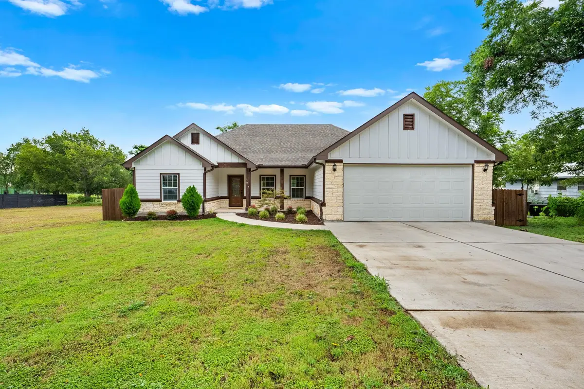 104 Bill St, Elgin, TX 78621 - #1