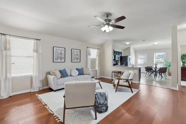 400 Pinnacle Dr, Georgetown, TX 78626