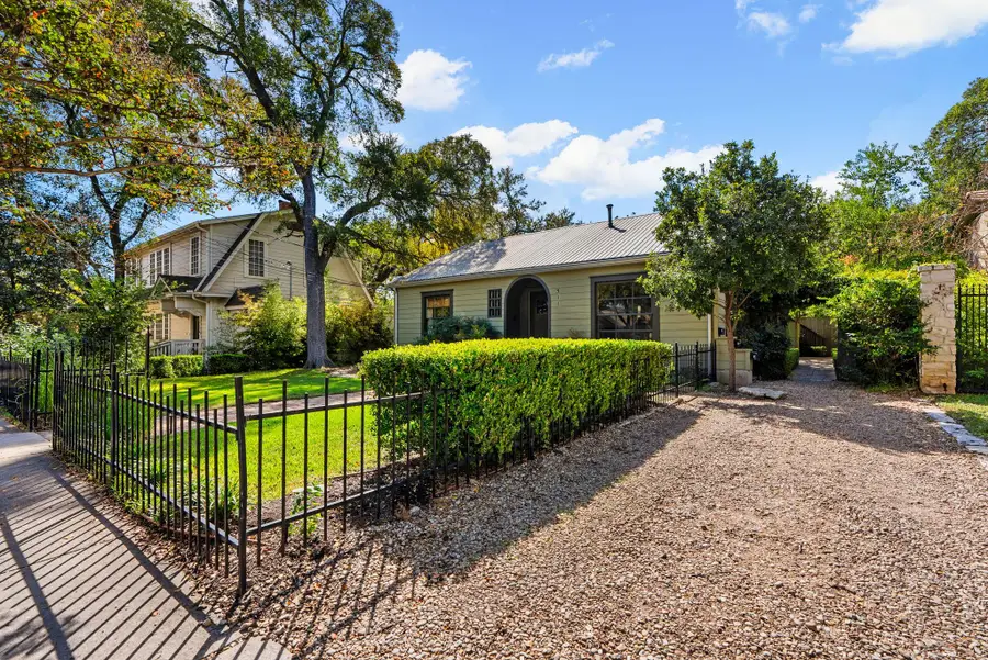 311 E 35th St, Austin, TX 78705 - #2