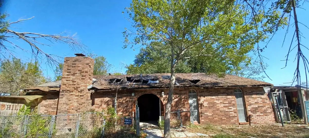 219 E Clearman St, Bartlett, TX 76511 - Image #1