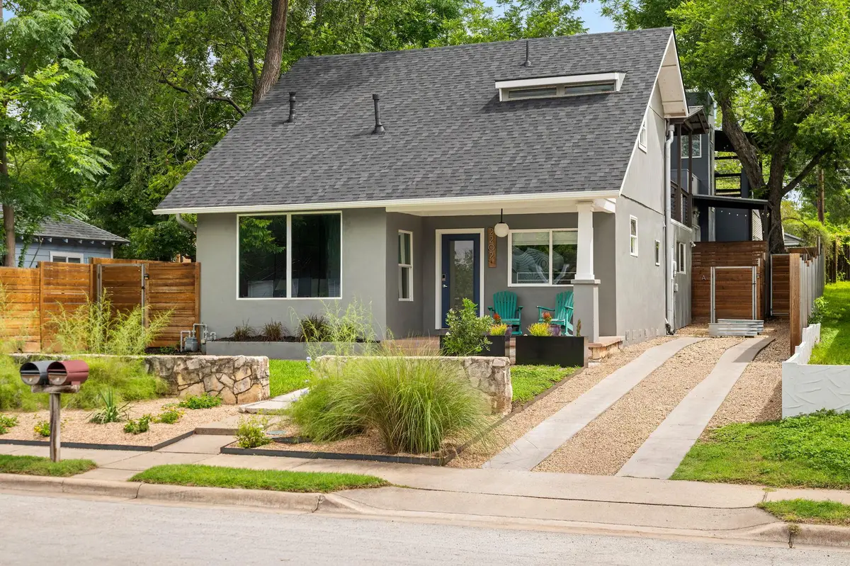 2202 Garden St, Austin, TX 78702 - #1