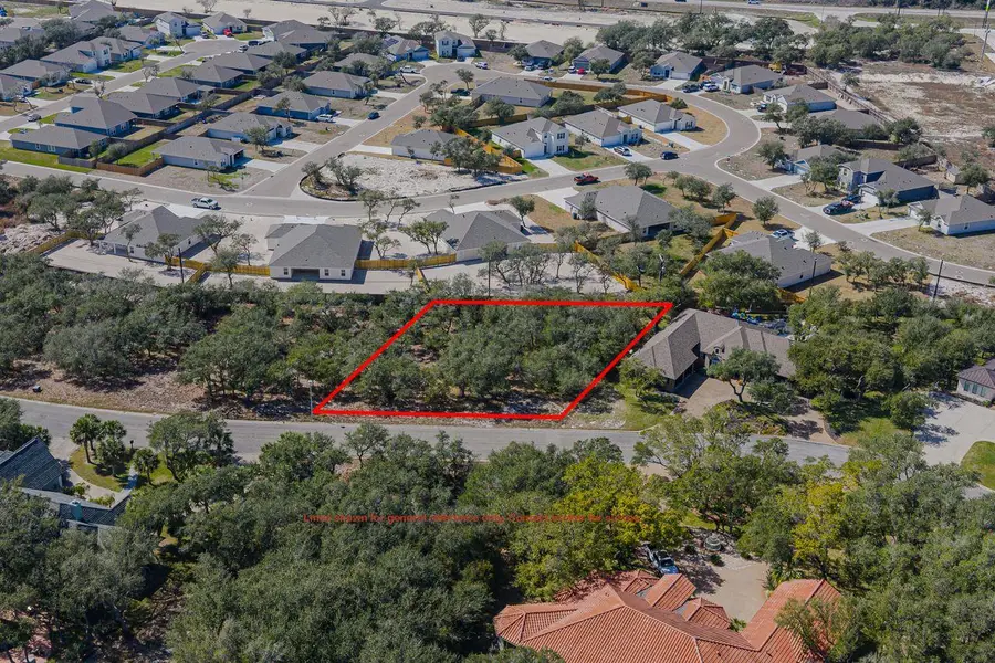 417 Olympic Dr, Rockport, TX 78382 - #3