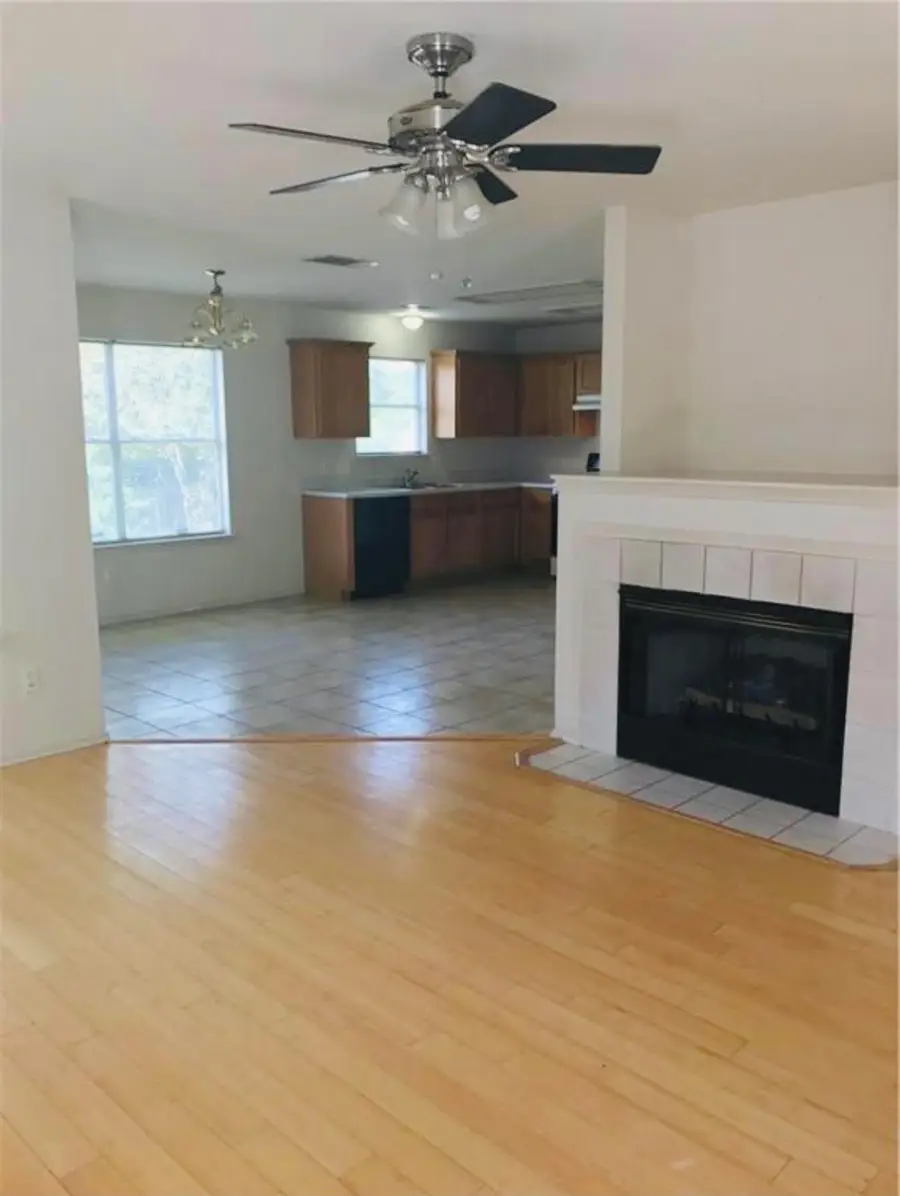 8337 Alvin High Ln, Austin, TX 78729 - Image #3