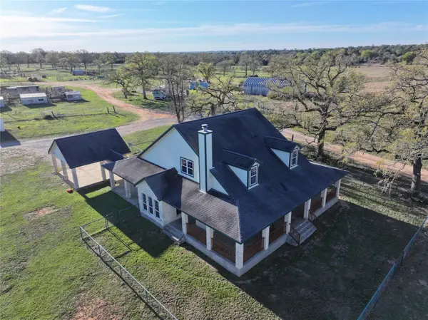 2069 E State Highway 21 #A, Paige, TX 78659