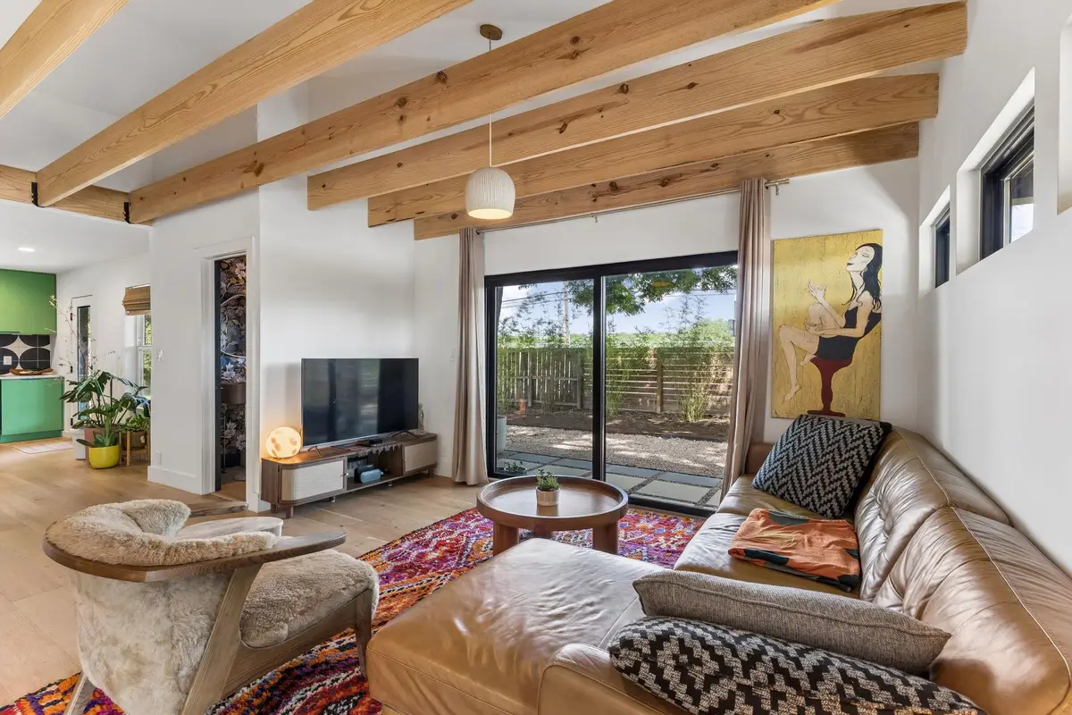 3201 Bengston St, Austin, TX 78702 - #1