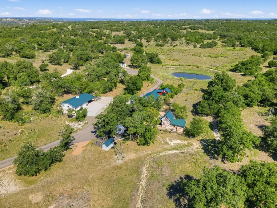 328 Himmel Rd, Fredericksburg, TX 78624 - #2