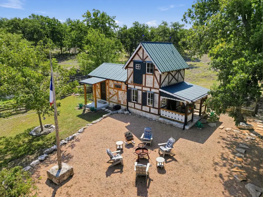 328 Himmel Rd, Fredericksburg, TX 78624 - #3