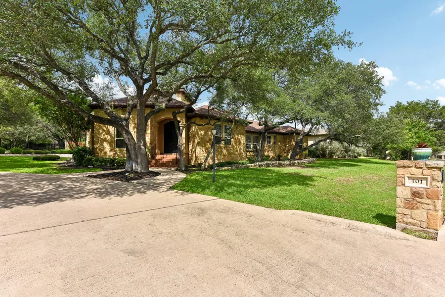 101 Indian Bend Dr, Lakeway, TX 78734 - #2