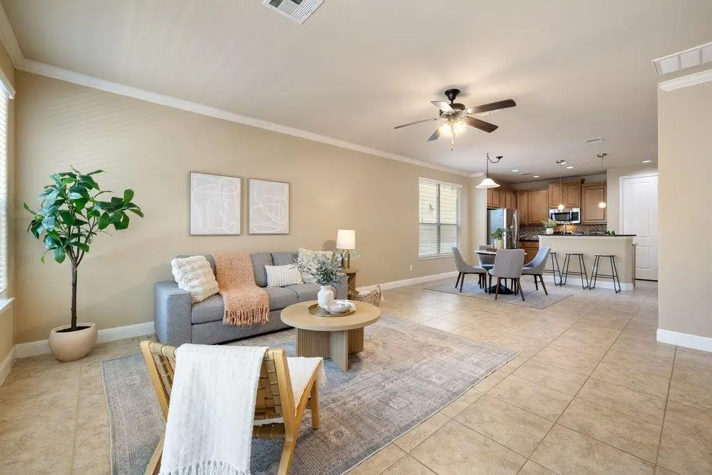 2420 Amur Dr, Austin, TX 78745 - #1