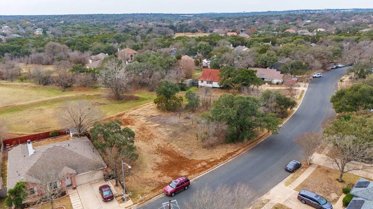 5609 Kayview Dr, Austin, TX 78749 - #1