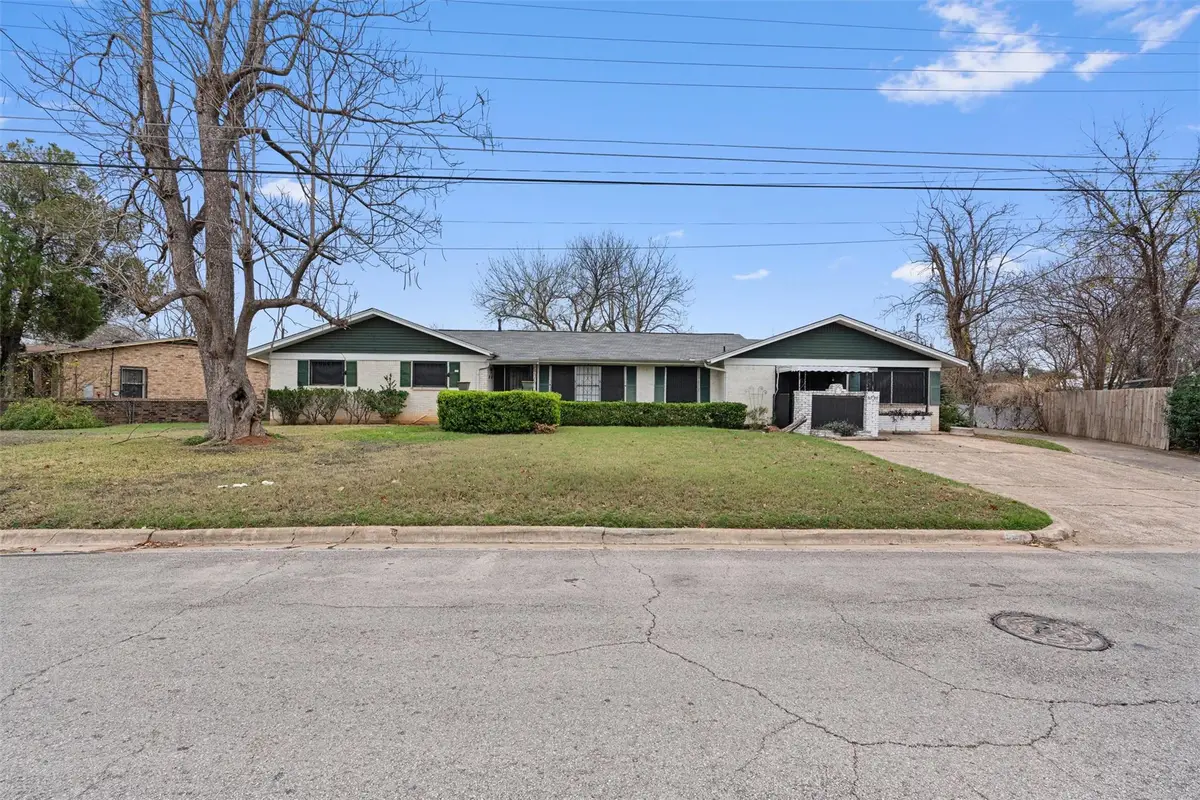 1731 Hillcrest Ln, Austin, TX 78721 - Image #1