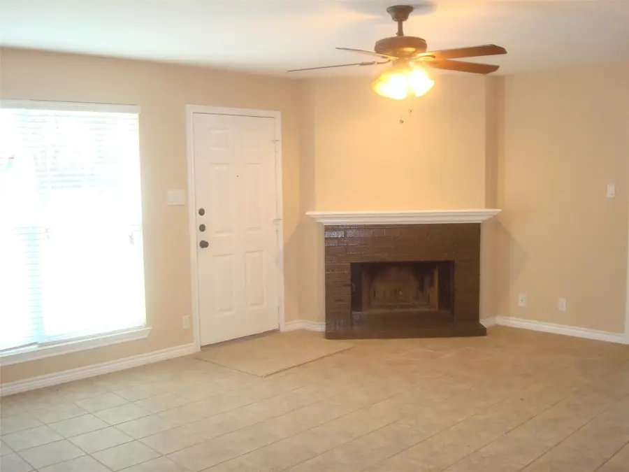 510 Hedgewood Dr, Georgetown, TX 78628 - #2