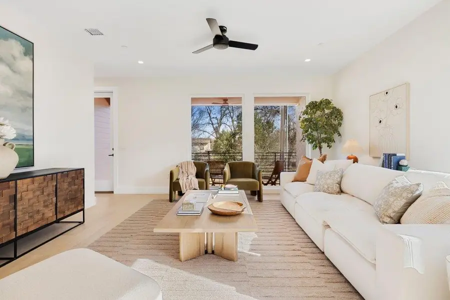 3524 Gonzales St #1A, Austin, TX 78702 - Image #2