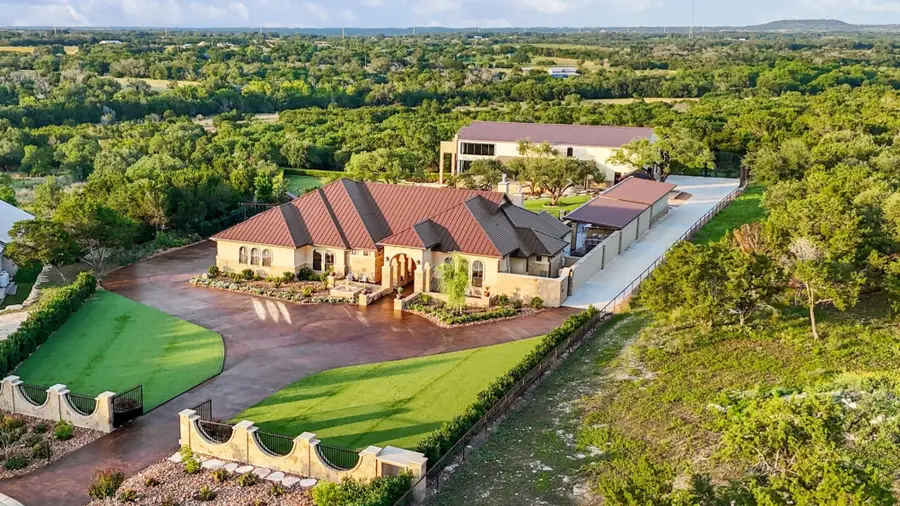 105 Esperanza Petal Pass, Liberty Hill, TX 78642 - #3