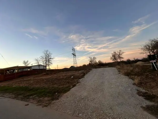 203 Arosa Dr, Elgin, TX 78621