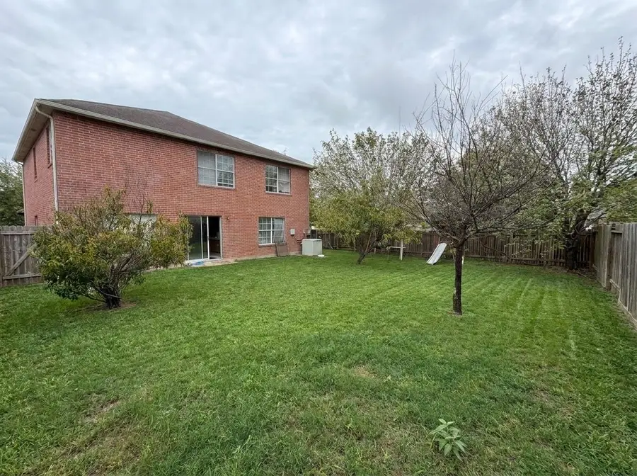 7501 Marble Crest Dr, Austin, TX 78747 - #2