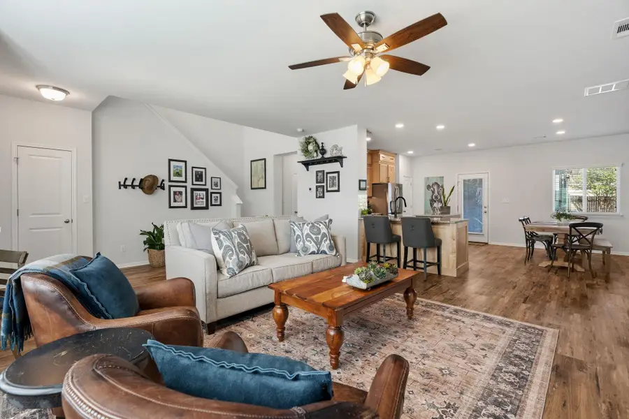 105 Tokalaun Dr, Hutto, TX 78634 - #2