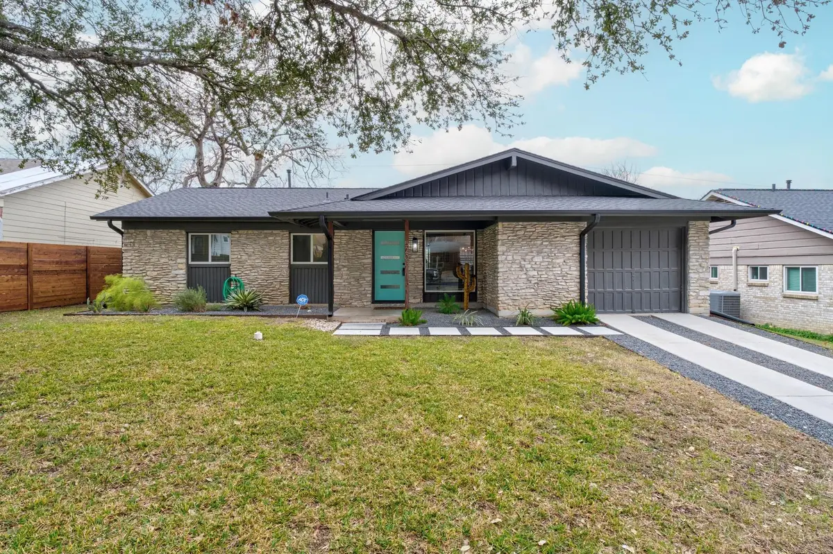 5203 Stone Gate Dr, Austin, TX 78721 - #1