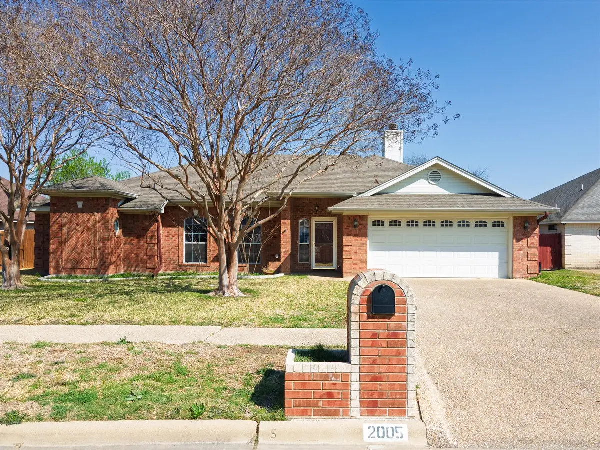 2005 Excel Dr, Killeen, TX 76542 - #1