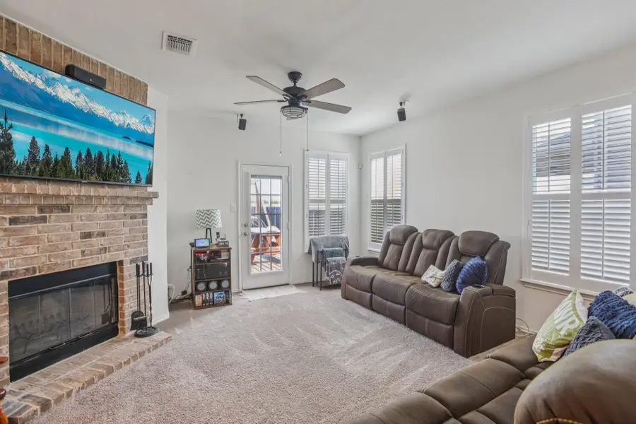 657 Bailey Park Dr, Jarrell, TX 76537 - #2