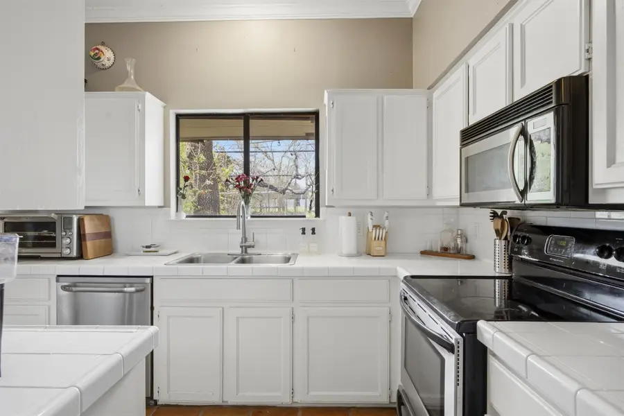 1404 Norwalk Ln #201, Austin, TX 78703 - #3