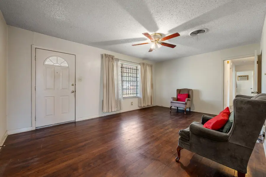 2000 Cedar Ave, Austin, TX 78722 - #3