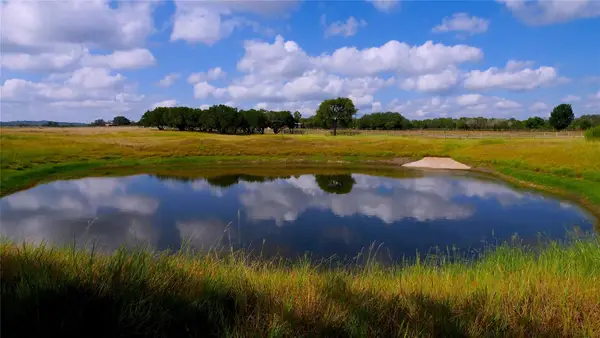 1115 County Road 414, Spicewood, TX 78669