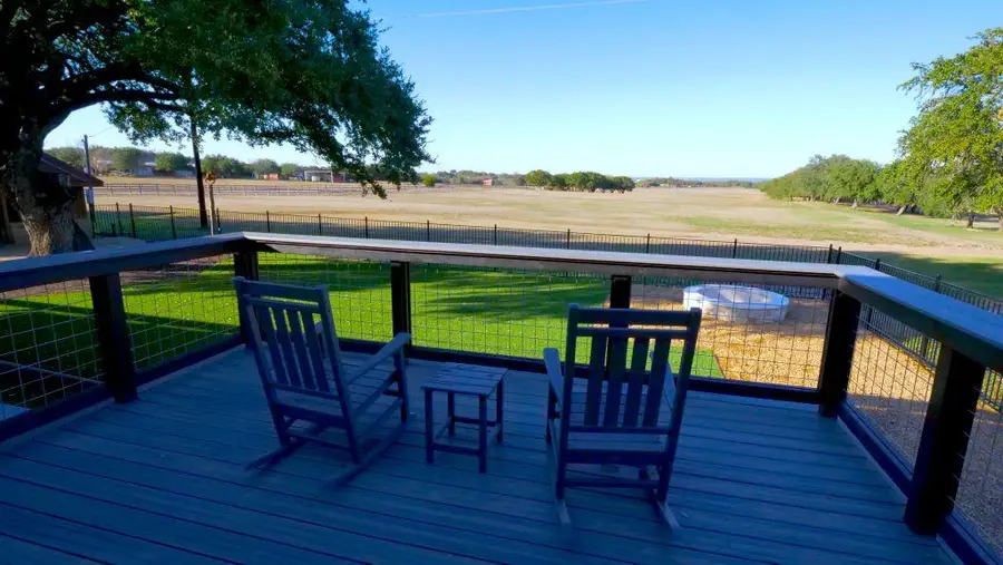 1115 County Road 414, Spicewood, TX 78669 - Image #3