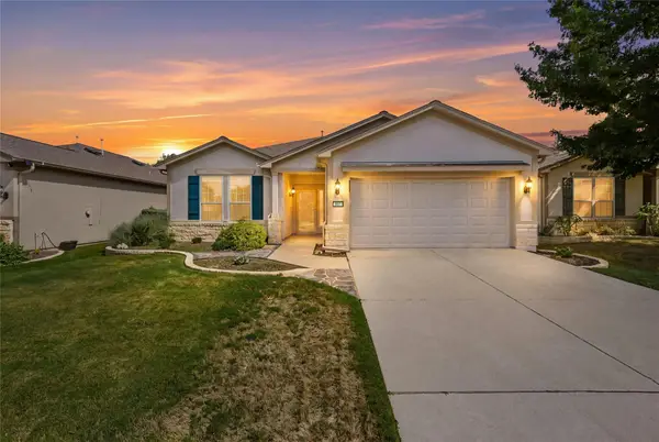 807 Independence Creek Ln, Georgetown, TX 78633