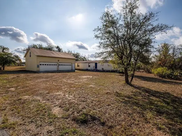 119 E Clearview Cemetery Rd, Bastrop, TX 78602 - #3