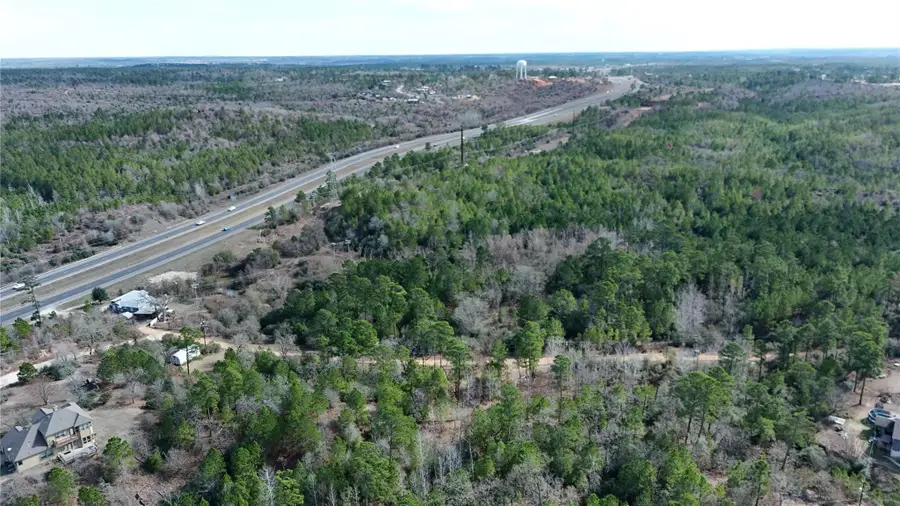 000 Makaha Dr, Bastrop, TX 78602 - #3