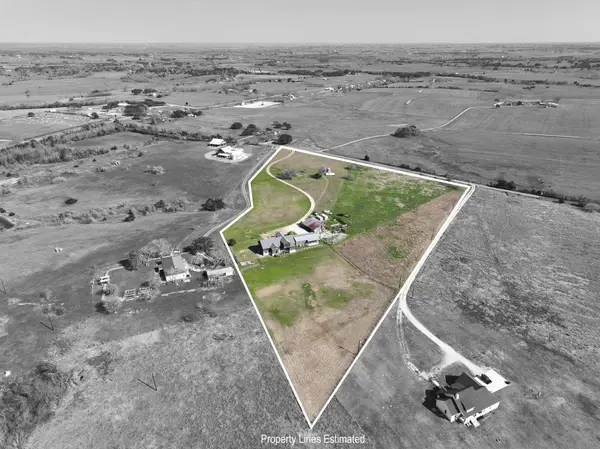2645 Kallus Rd, La Grange, TX 78945