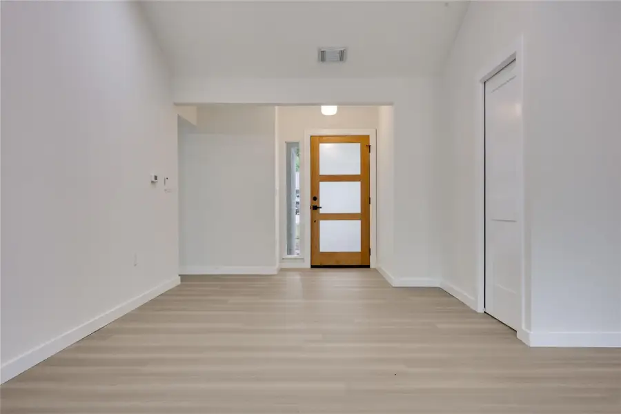 1708 Raven Dr, Austin, TX 78752 - #3