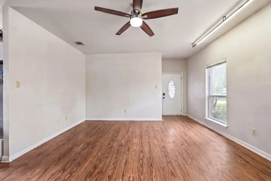 4408 Lendall Ln, Austin, TX 78744 - #2