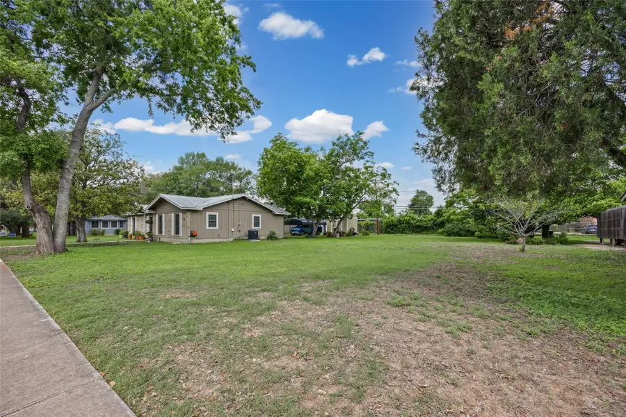 1209 Barbara Dr, San Marcos, TX 78666 - #3