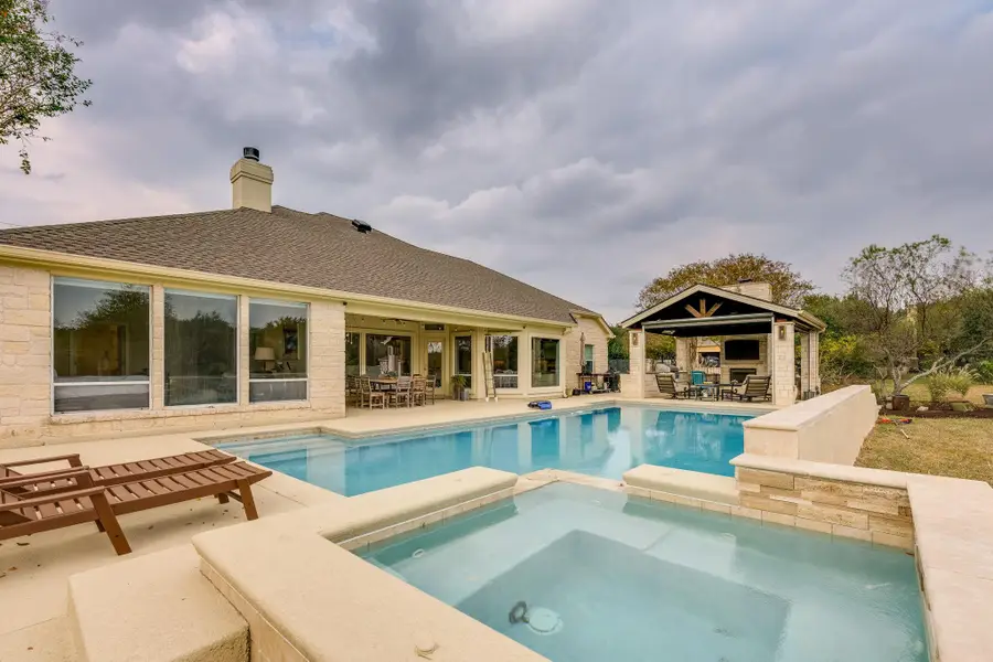 224 Neal Dr, Liberty Hill, TX 78642 - Image #2