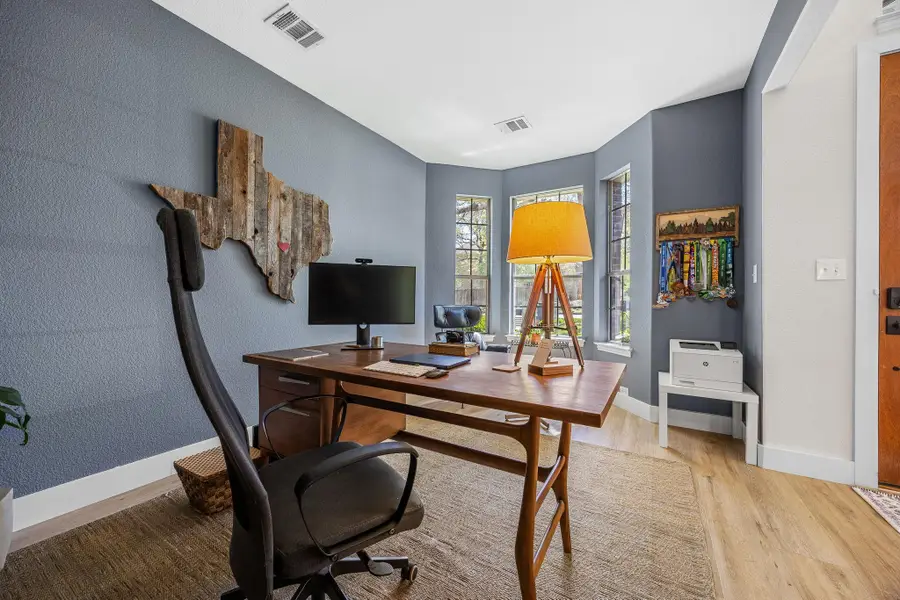 128 Las Colinas Dr, Georgetown, TX 78628 - #3