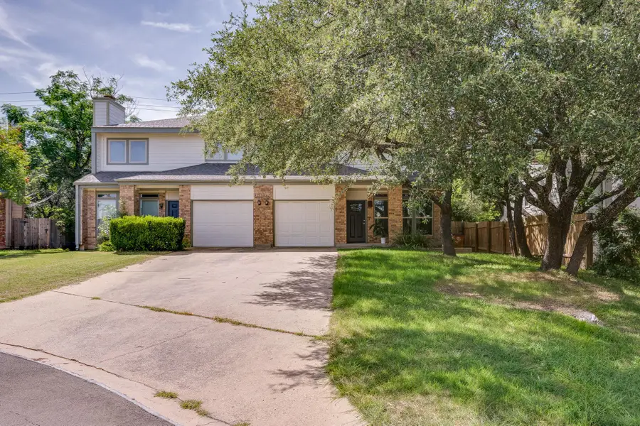 8304 Bradford Edward Cv, Austin, TX 78759 - Image #2