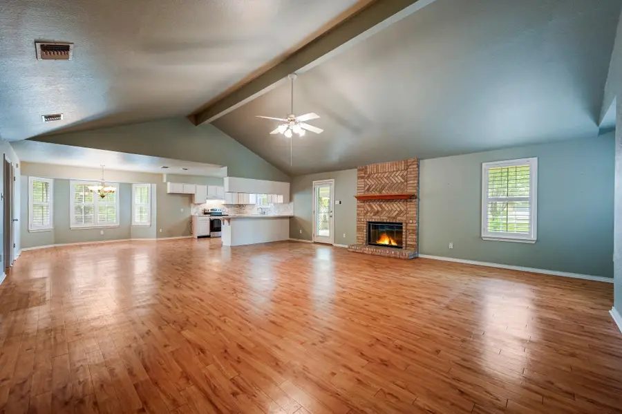 259 Twin Oak Rd, Seguin, TX 78155 - #3